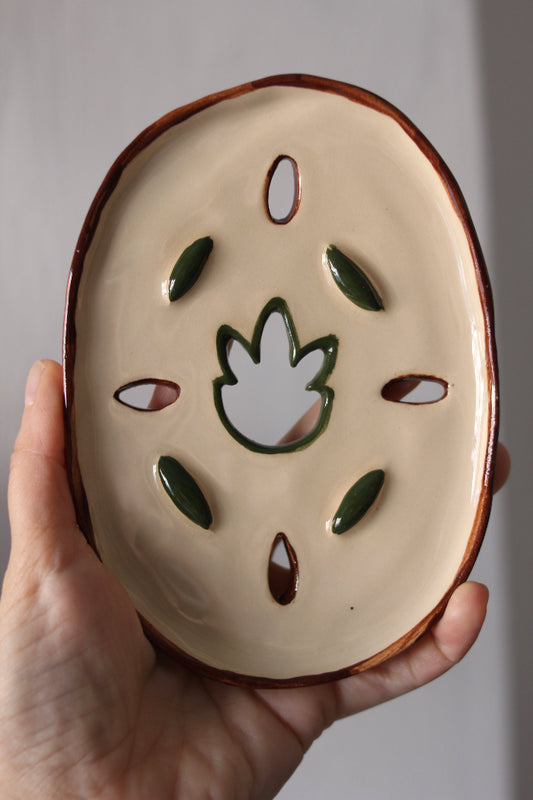 Pachet săpun natural Aloe Vera, săpunieră din ceramică și săculeț din lufă
