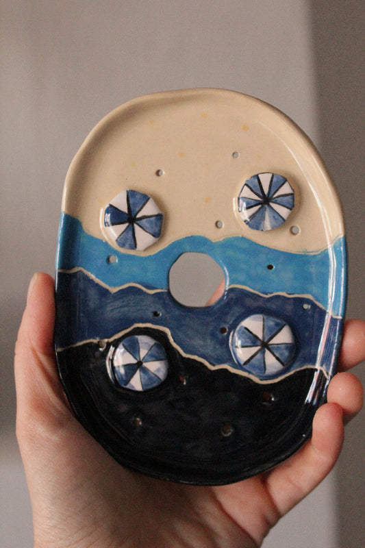 Pachet săpun natural Blue Waves, săpunieră din ceramică și săculeț din lufă