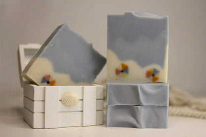 Săpun Blue Waves - cu uleiuri esențiale de lavandă, mentă, lime și rozmarin