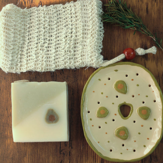 Pachet săpun natural Avocado și săpunieră din ceramică @Fata cu Lut în Păr