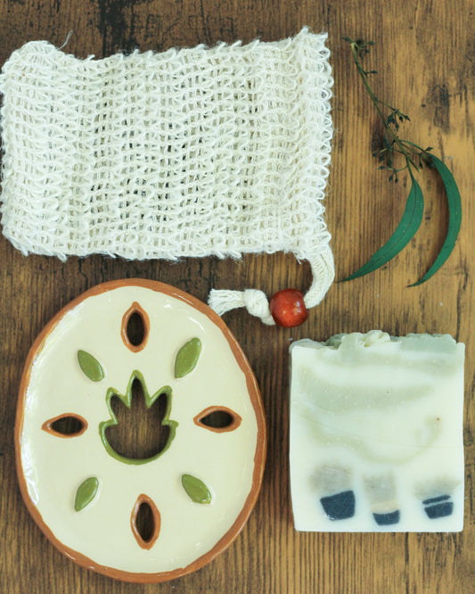 Pachet săpun natural Aloe Vera și săpunieră din ceramică @Fata cu Lut în Păr