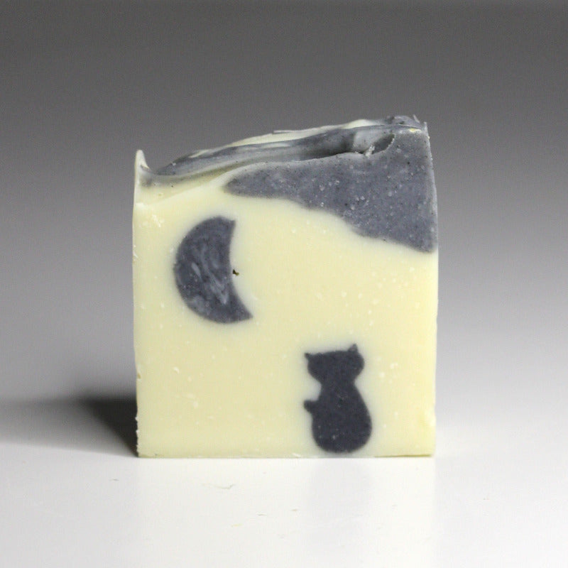 Sapun cu pisica si luna