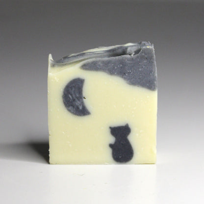 Sapun cu pisica si luna